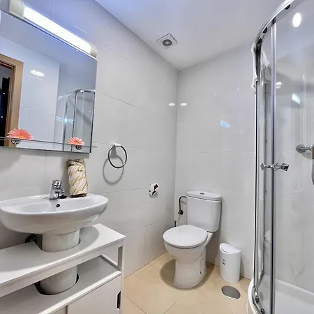 Rouna Vi By Gloove 아파트 베니돔