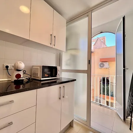 Rouna Vi By Gloove *